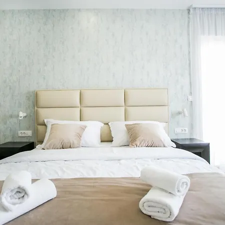 Kasa 2 Bed & Breakfast 4*