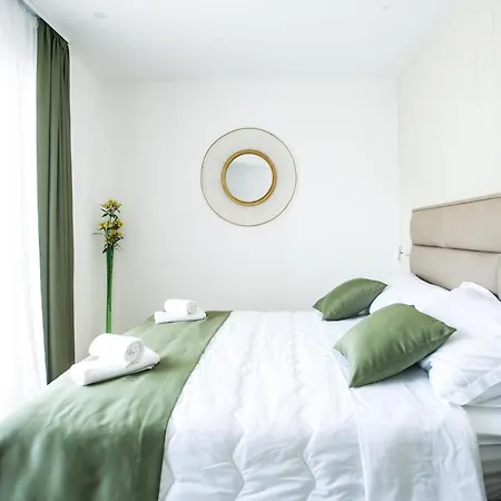 Kasa 2 Bed & Breakfast 4*