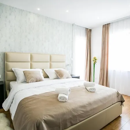 Kasa 2 Bed & Breakfast 4*