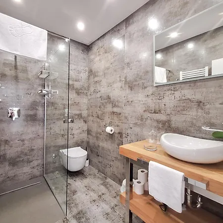 Kasa 2 Bed & Breakfast