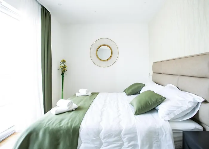 Kasa 2 לינה וארוחת בוקר 4*